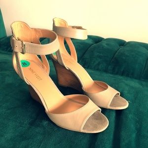Nine West Beige Dress Wedges